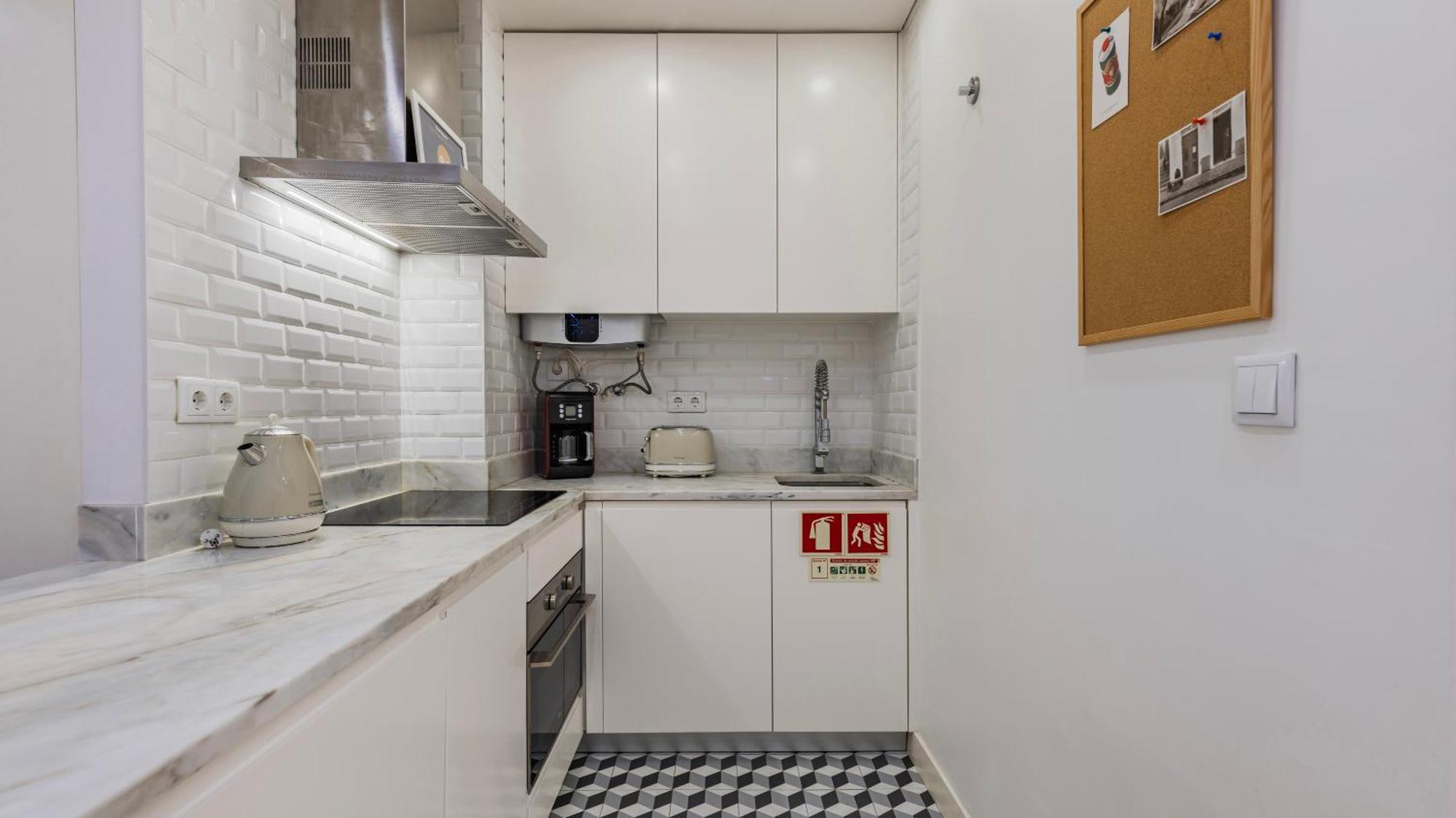 Modern In Bairro Alto By Lovelystay *