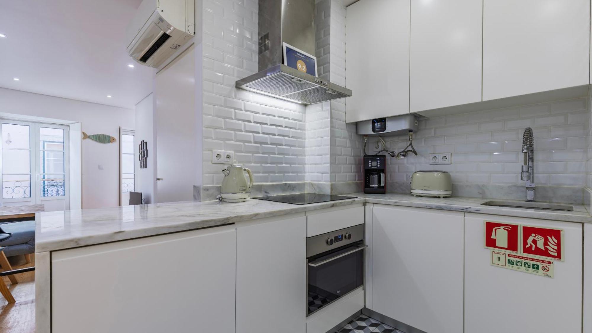 Modern In Bairro Alto By Lovelystay * Lisboa